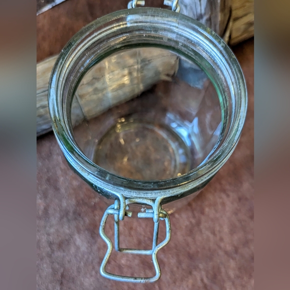 Vintage Glass Jar With Lid And Wire Clamp - Picture 8 of 13